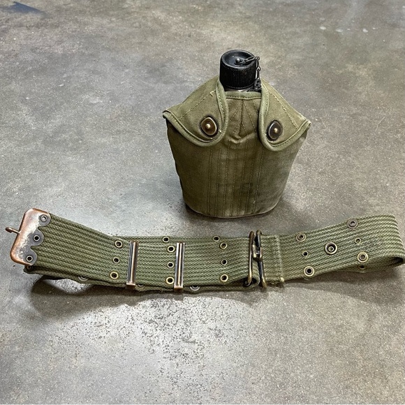 WW2 1943 Dated U.S. Military Canteen Set - Picture 14 of 16